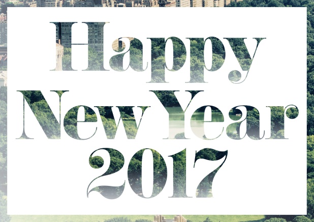 Online Silvestereinladungskarte mit Happy New Year 2017 auf der Vorderseite. Grün.