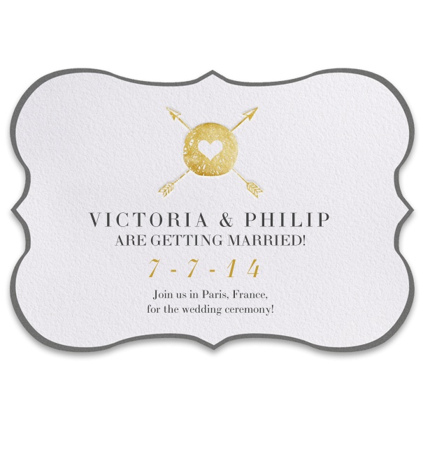 Moderne Online Hochzeitseinladungskarte mit goldenem Herz.