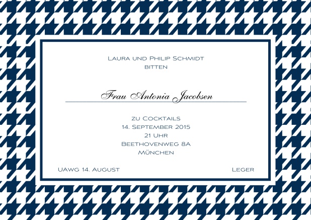 Klassische online Einladungskarte mit grobem Flaggenrahmen und mehreren Farben und editierbarem Text inklusive Linie für den Empfängernamen. Marine.