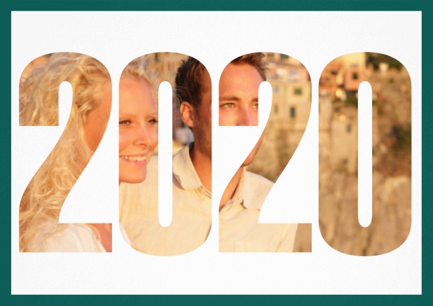 Save the Date Fotokarte zur Hochzeit mit Rahmen und ausgeschnittener Jahreszahl 2020 Grün.