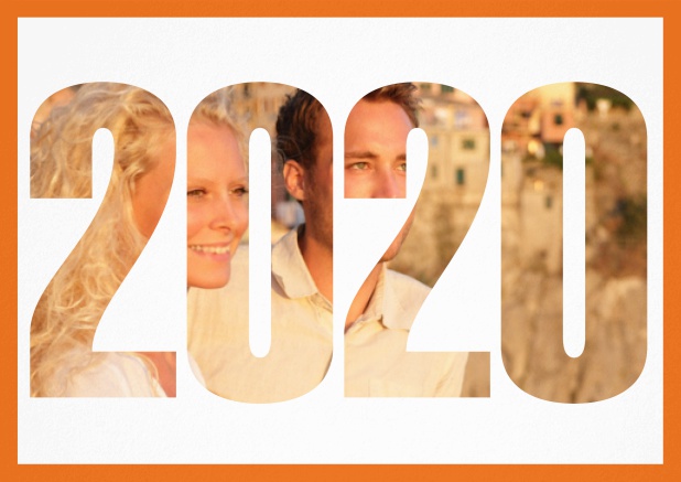 Save the Date Fotokarte zur Hochzeit mit Rahmen und ausgeschnittener Jahreszahl 2020 Orange.