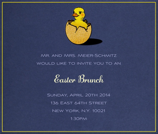 Blaue Einladungskarte online mit gelbem Küken aus einem Ei schlüpfend.