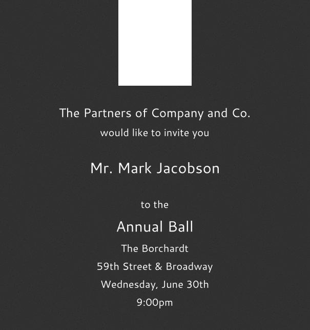 Schwarze Firmeneinladungskarte in Hochkant mit eigenem Logo auf weißem Hintergrund.