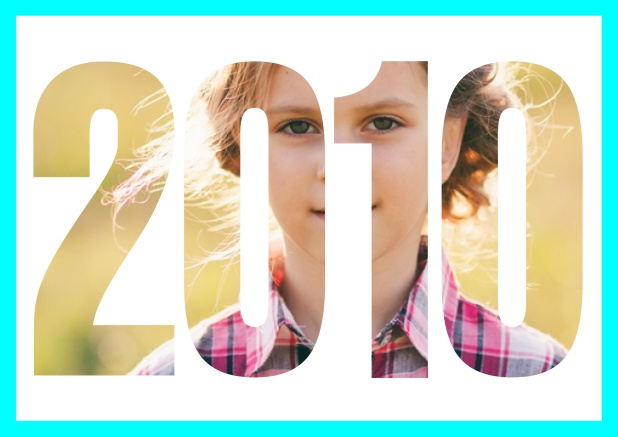 2010 Jahreskarte quer - Blau - 10. Geburtstag Online Einladungskarte mit ausgeschnittener 2010 für Geburtstagseinladungen mit eigenem Foto. Blau.
