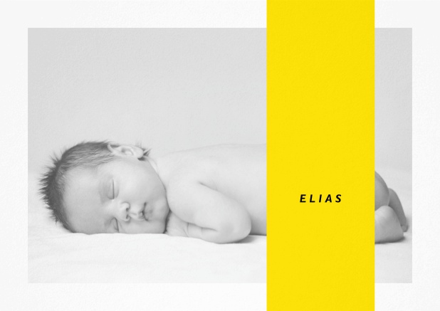 Fotokarte für Geburtsanzeige mit veränderbarem Foto und eritierbarem Textfeld auf gelben Streifen rechts.