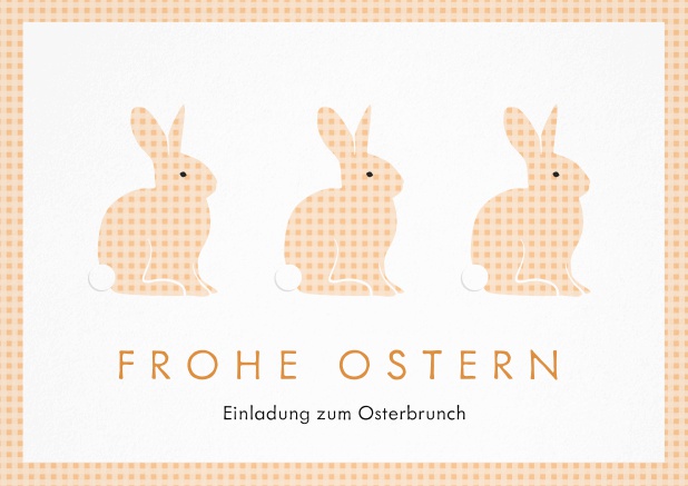 Ein fröhliches Design mit drei blauen Osterhasen und Frohe Ostern Text, perfekt für Einladungen zu Ostern Orange.