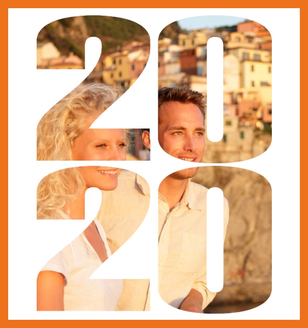 Online Save the Date Fotokarte mit anpassbarem Rahmen und Text und ausgeschnittener Jahreszahl 2020 Orange.
