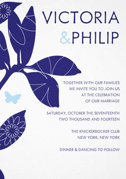 Hochzeitseinladungskarte mit blauen Blättern und hellblauem Schmetterling.