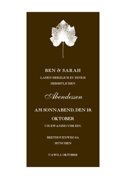 Online Einladungskarte im herbstlichen Stil mit zentriertem Blatt. Braun.