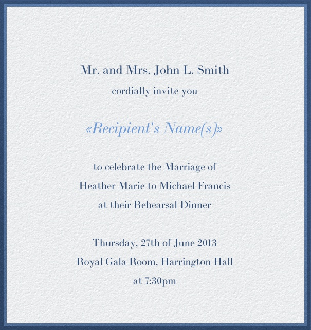 Weiße formale Einladungskarte in Hochkantformat mit kunstvoll hellblauen und dunkelblauen gestreiftem Rahmen und der persönlichen Anrede des Empfängers.