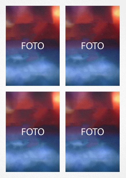 Einfach gestaltete Fotokarte in Hochkant mit 4 Fotofeldern mit Rahmen zum Foto selber hochladen.