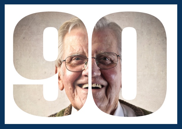Online Einladungskarte in Querformat zum 90. Geburtstag oder Jubiläum mit ausgeschnittener Zahl 90 für ein eigenes Foto. Marine.