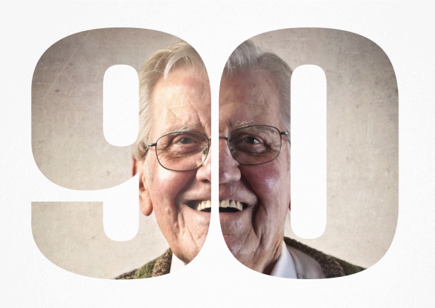 Einladungskarte zum 90. Geburtstag oder Jubiläum mit ausgeschnittener Zahl 90 für ein eigenes Foto. Weiss.