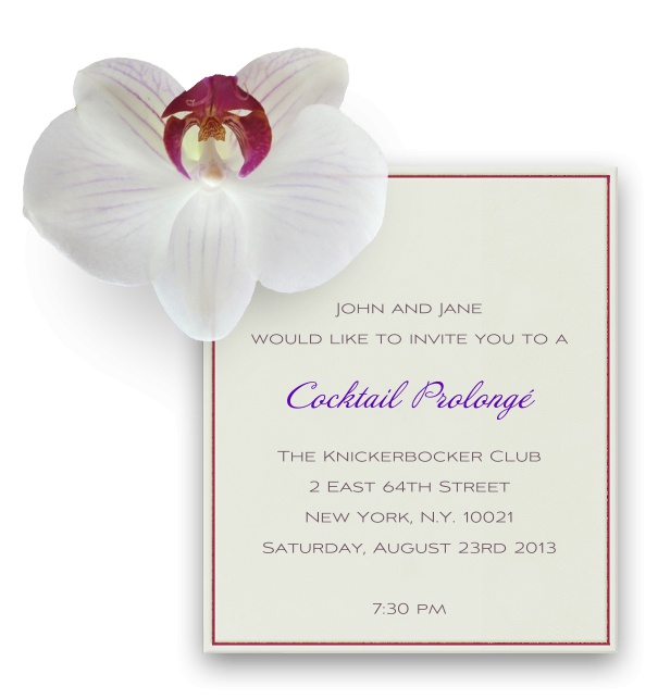 Blumen Einladungskarte in weiss mit Dunkellila Rahmen und digitaler Version einer echten Orchideenblüte in weiss und Dunkellila an der linken oberen Seite.