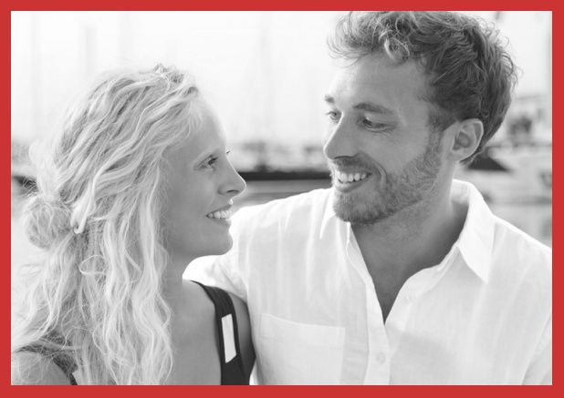Customer card Online classic Save the date card with photo and frame. Red.