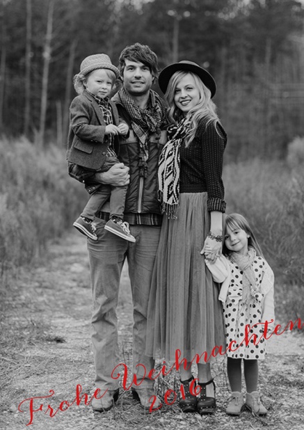 cool schräg Online Foto Weihnachtskarte mit künstlerischen Text Frohe Weihnachten.