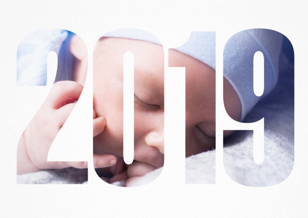 Einladungskarte mit ausgeschnittener 2019 hinter der ein Foto hochgelladen werden kann.