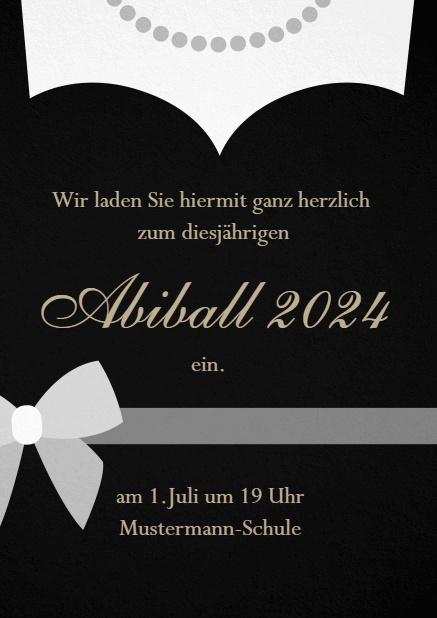 Abendkleid mit Perlenkette Abiball 2024 Einladungskarte Schwarz.