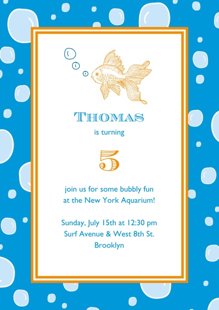 Invitation to a 5th birthday with fish and air bubbles in the frame.