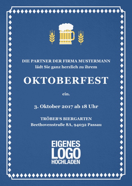 Klassisch farbige Einladungskarte zum Bierfest mit Hopfen und Bierillustration Blau.